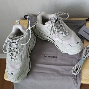 Balenciaga Women's Cream Sneakers